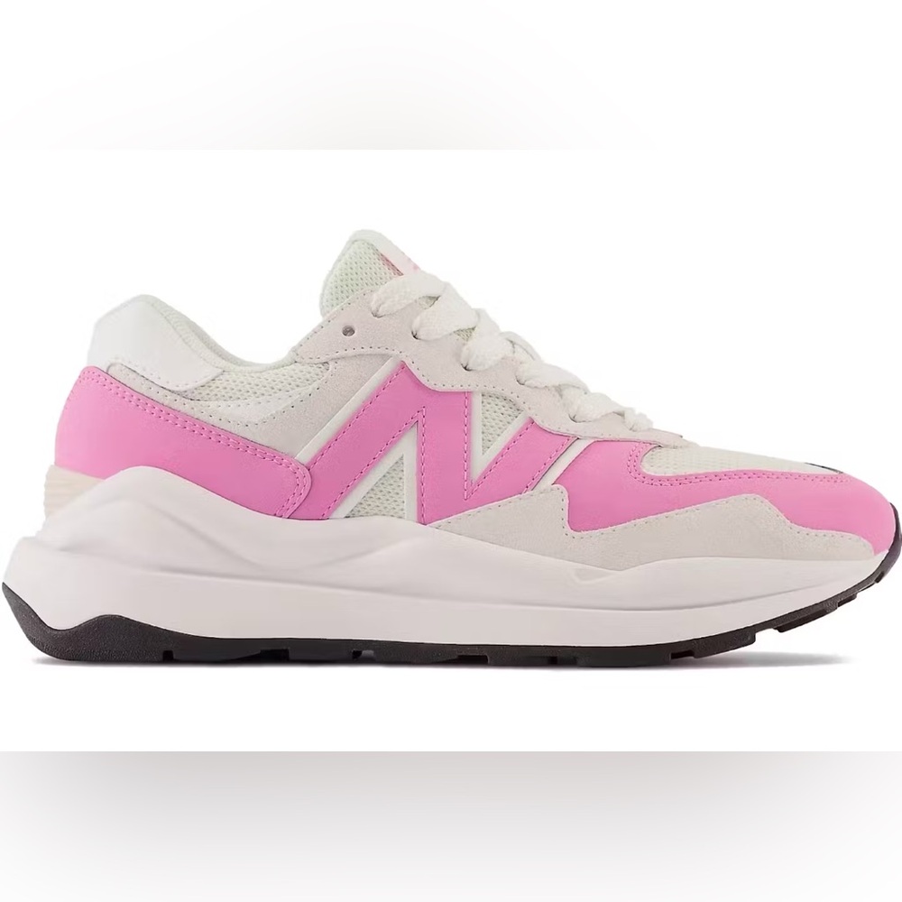 Raspberry 57/40 Trainers